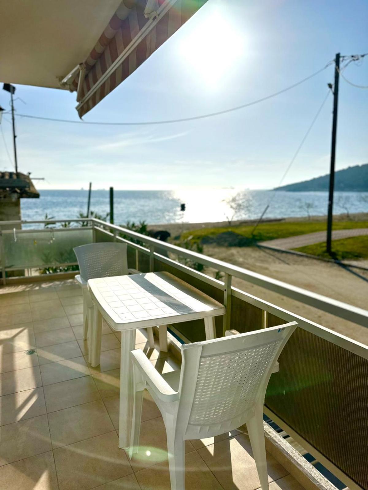 Ammos Apartments Nea Karvali Kültér fotó